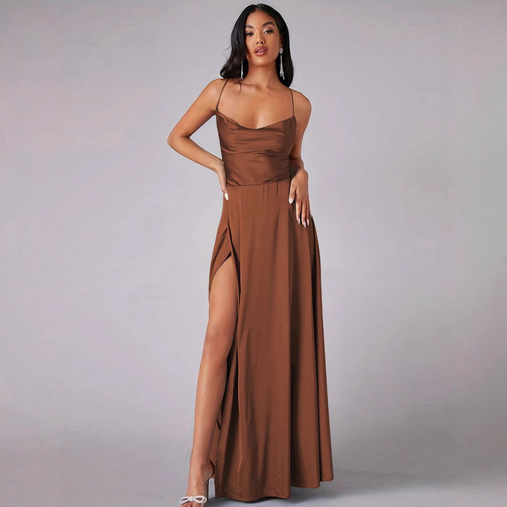 Damen Elegantes Abendkleid mit schulterfreiem Design und hohem Schlitz Echo Archiv