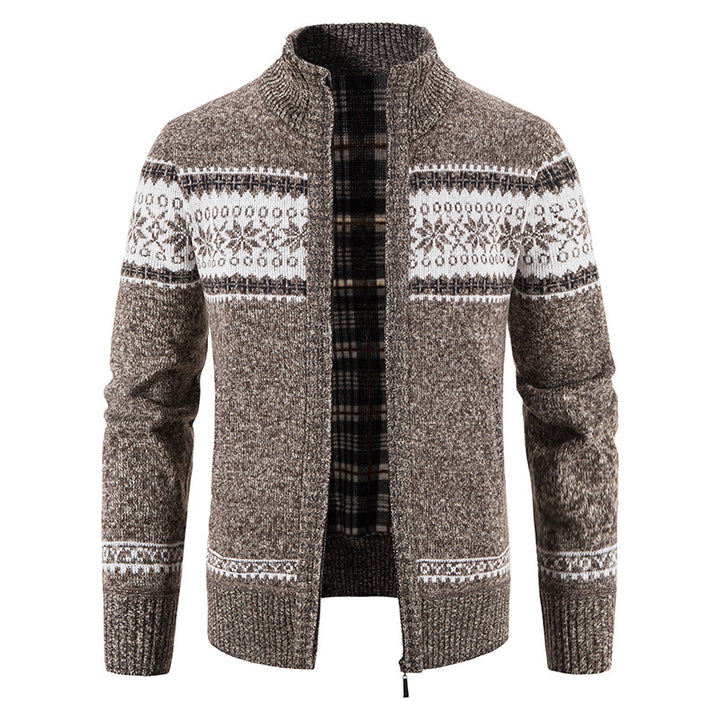 Herren Grobgestrickte Norweger-Strickjacke mit durchgehendem Reißverschluss und karierter Fleece-Innenlage Echo Archiv