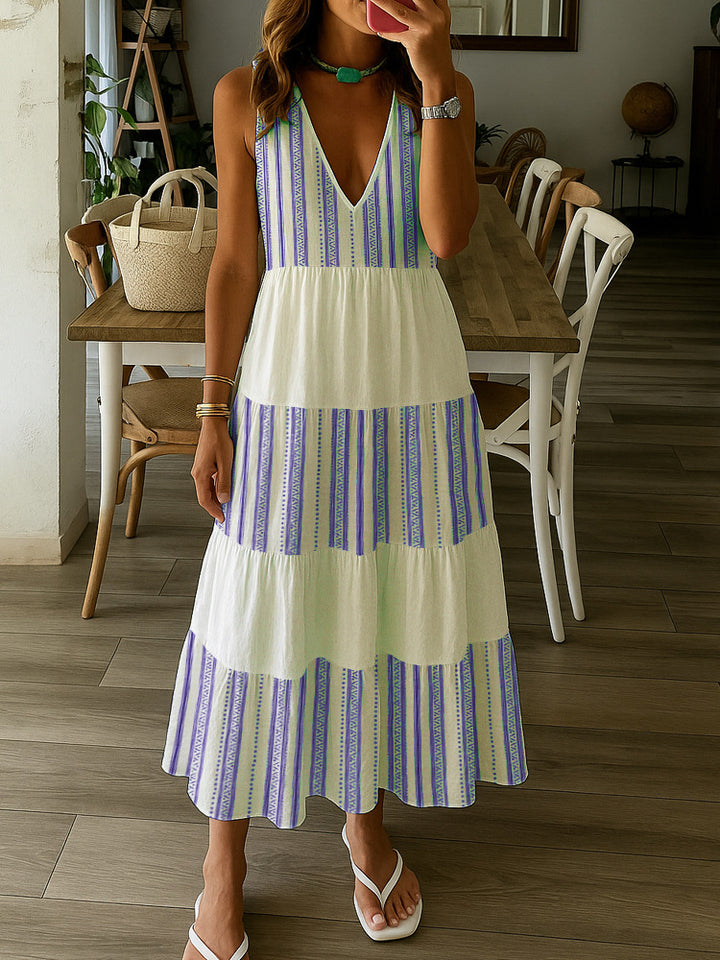 Damen Sommerliches Maxikleid mit tiefem V-Ausschnitt und breitem Rock Echo Archiv