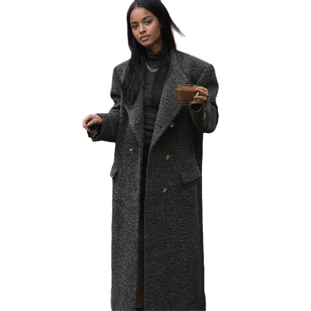 Damen Maxilanger Oversize-Wollmix-Mantel doppelreihig mit kastiger Silhouette und aufgesetzten Pattentaschen Echoarchiv