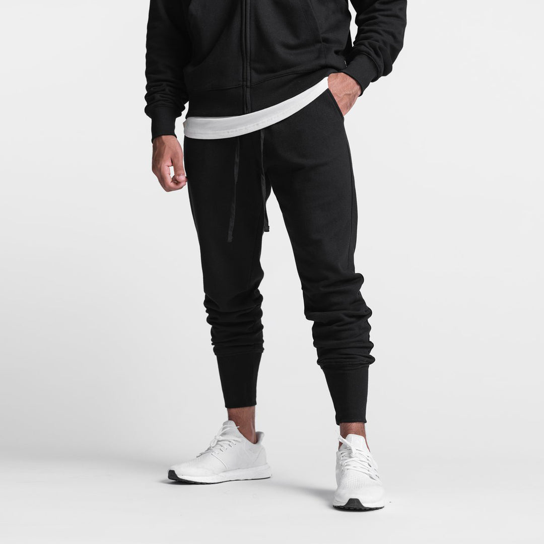 Herren Sportliche Jogginghose mit Slim-Fit und elastischem Bund Echoarchiv