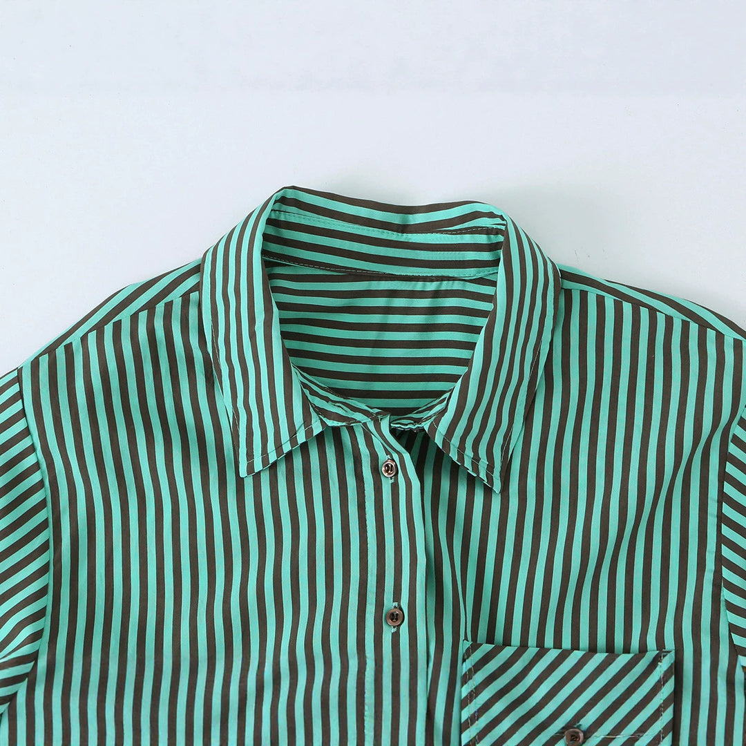 Damen Oversize-Hemdbluse mit asymmetrischem Saum und diagonalem Taschen-Detail Echo Archiv