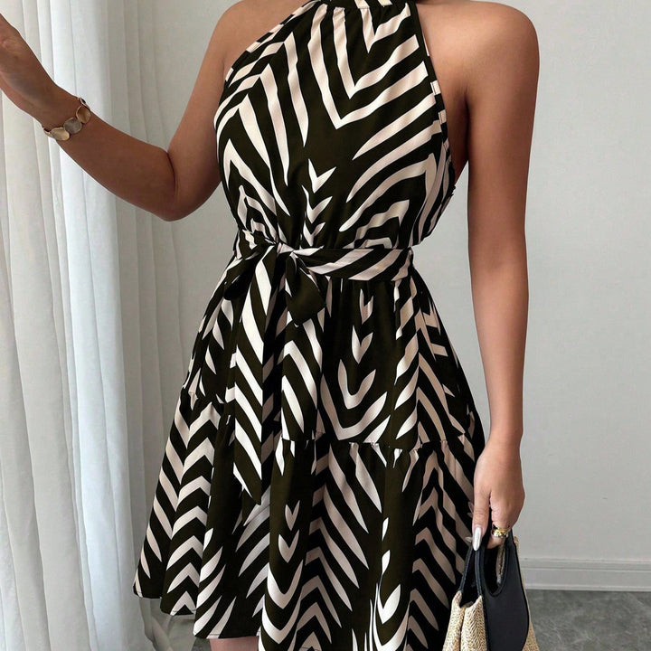 Damen Gestuftes Chiffon‑Sommerkleid mit Neckholder, Taillengürtel und grafischem Print Echo Archiv