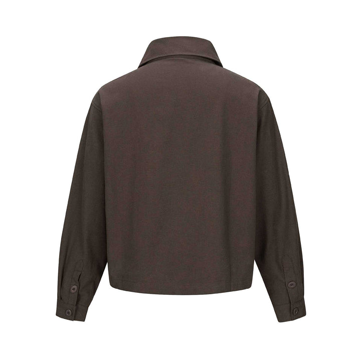 Unisex Kurz geschnittene Boxy-Hemdjacke mit durchgehender Knopfleiste und Pattentasche Echoarchiv