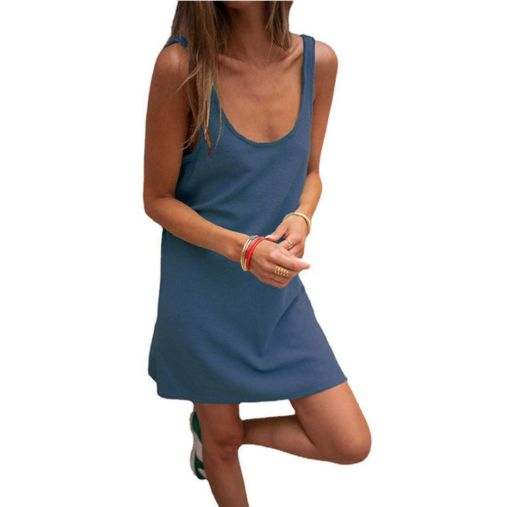 Damen Sommerliches Freizeitkleid mit tiefem Ausschnitt und leichtem Stoff Echoarchiv