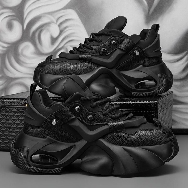 Damen Voluminöse Plateau-Sneaker mit skulpturaler Sohle und sichtbarer Luftkammer Echoarchiv