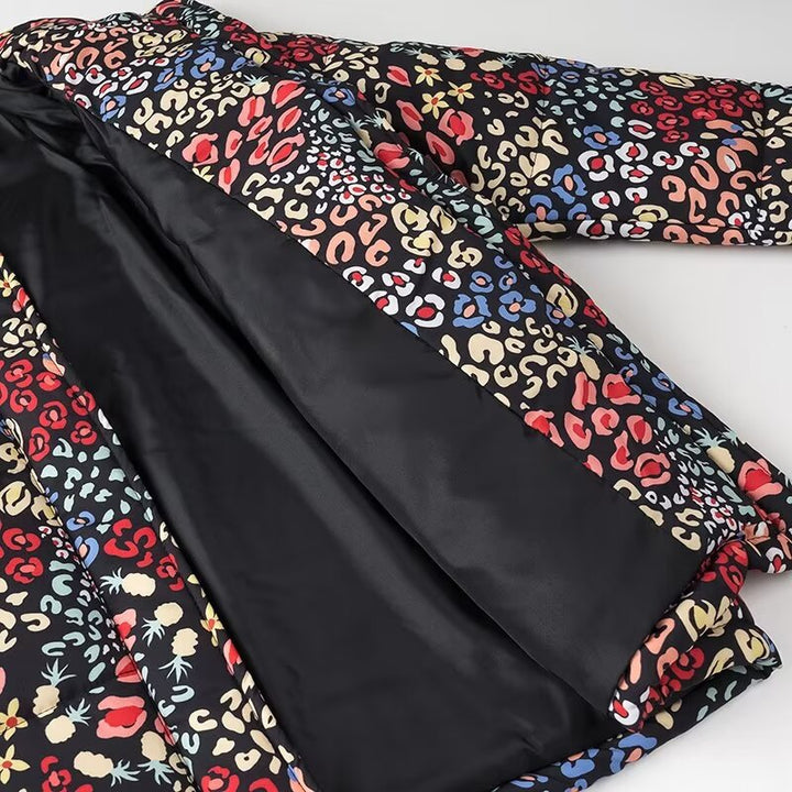 Damen Leichte wattierte Kurzjacke mit Stehkragen, verdeckter Knopfleiste und 3/4-Ärmeln Echo Archiv