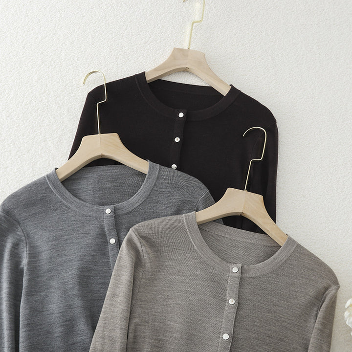 Damen Leichter Feinstrick-Cardigan mit Rundhals, Slim-Passform und dezenter Knopfleiste Echo Archiv