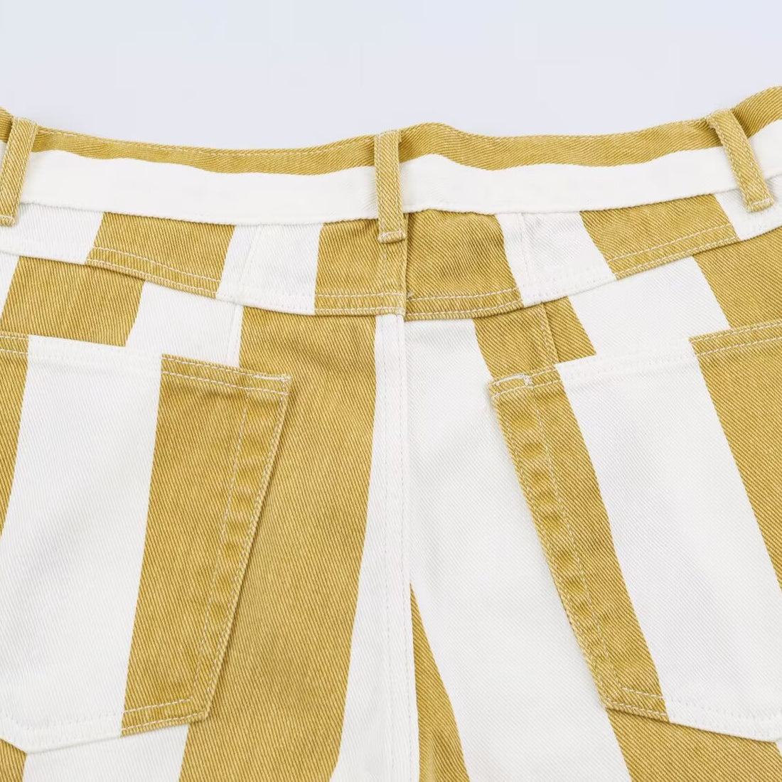 Damen Gestreifte Highwaist Fünf-Taschen-Hose mit geradem Bein Echoarchiv