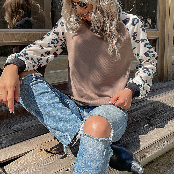 Damen Raglan-Pullover mit Leo-Jacquard-Ärmeln und feinem Rippstrick Echoarchiv