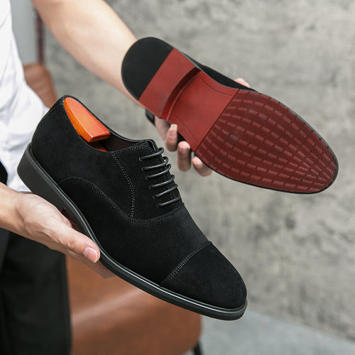 Herren elegante Veloursleder Oxford-Halbschuhe mit Kaptoefen-Detail, gepolstertem Komfortfußbett und rutschfester Gummisohle Echo Archiv