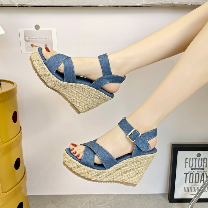 Damen nan Keil-Espadrille-Sandale mit geflochtener Juteplattform, gekreuzten Textilriemen und verstellbarer Metallschnalle Echo Archiv