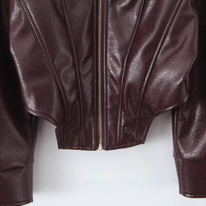 Damen Cropped-Lederjacke mit taillierter Korsett-Optik, Schulterriegeln und Reißverschluss Echo Archiv