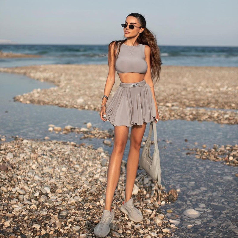 Damen Sportliches Crop-Top und Skaterrock Set Echo Archiv
