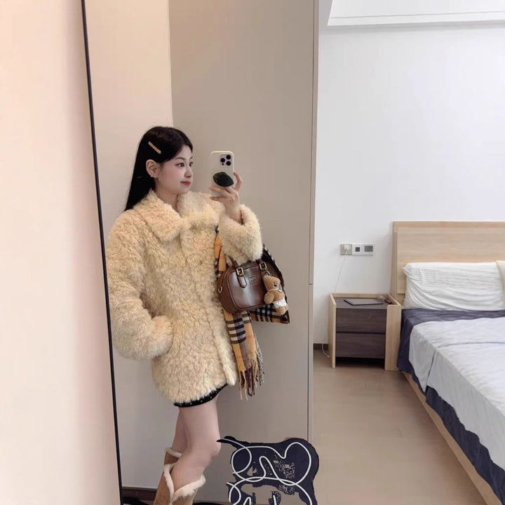 Damen Teddy-Mantel aus Kunstfell mit Oversize-Schnitt und Eingrifftaschen Echoarchiv