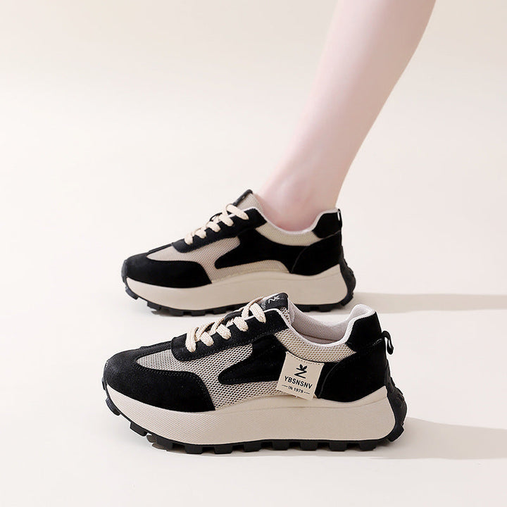 Damen Sportliche Sneaker mit atmungsaktiven Mesh-Einsätzen und dämpfender Sohle Echo Archiv