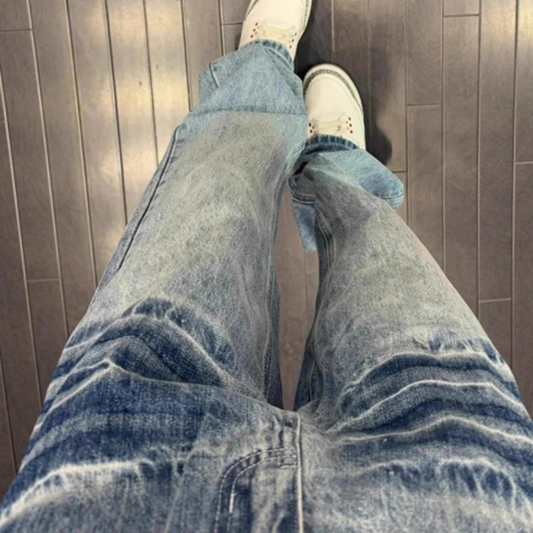 Herren Lässige Jeans im Used-Look Echoarchiv
