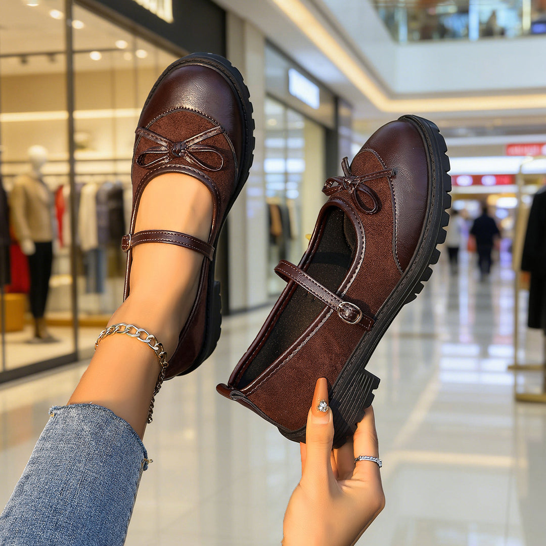 Damen Vintage-inspirierte Mary-Jane Ballerinas mit Leopardenvelours, Zierschleife und profilierter Gummisohle – Lioré