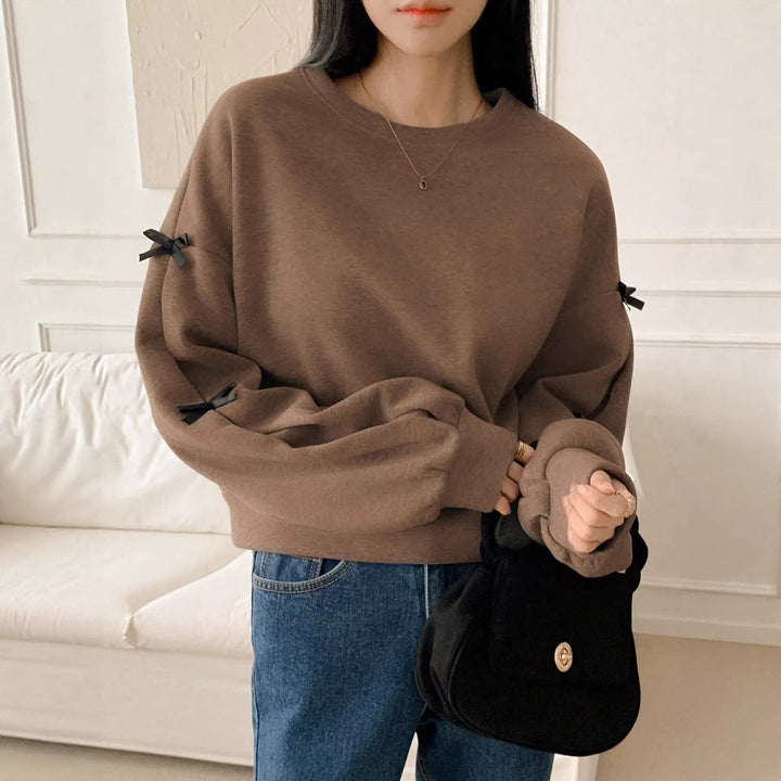 Damen Oversize‑Sweatshirt mit dekorativen Schleifenärmeln und Rundhalsausschnitt – Avérine