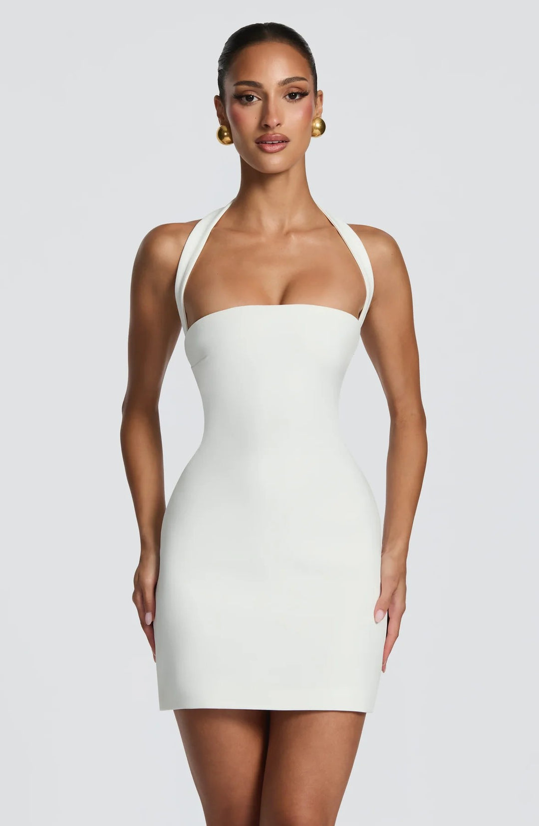 Damen elegantes Halterkleid mit figurbetonter Silhouette Echo Archiv