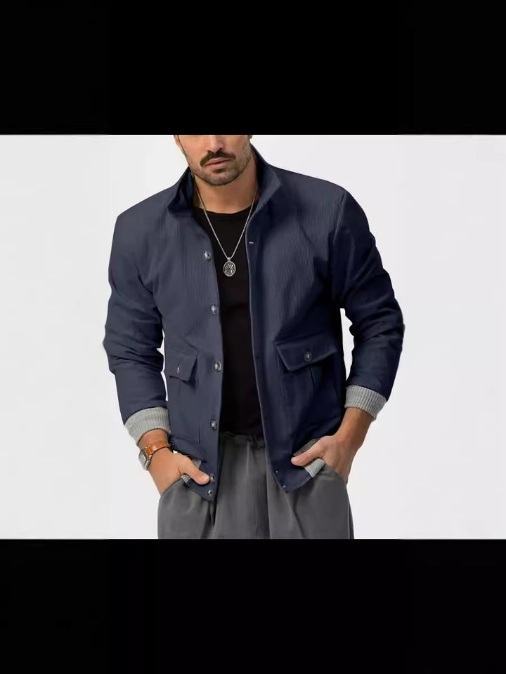 Herren Cordjacke mit lässigem Schnitt und praktischen Taschen Echoarchiv