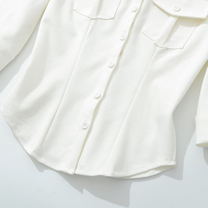 Damen Taillierte Hemdbluse mit Brustklappen und taillierten Abnähern Echoarchiv