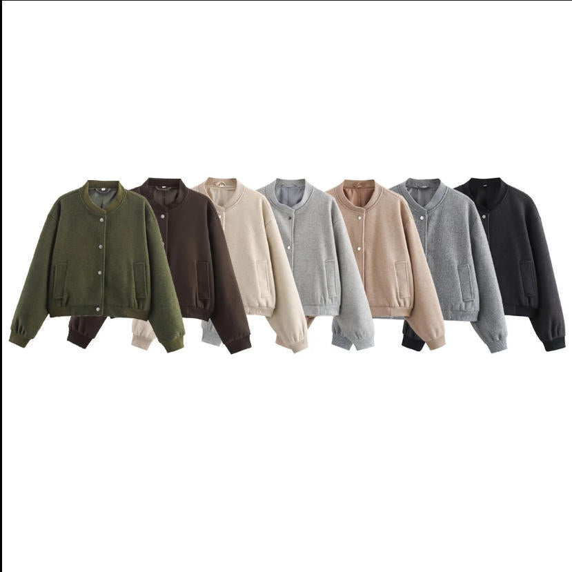 Damen 70+ kurze Wollmix‑Blousonjacke mit Reißverschluss, Hemdkragen und Pattentaschen Echo Archiv