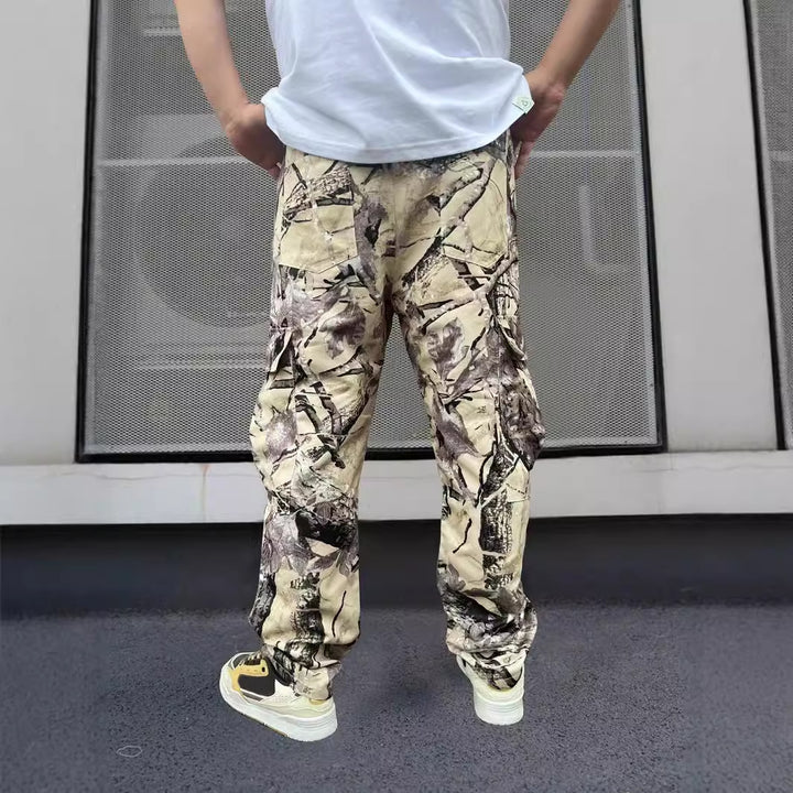 Herren Cargo-Hose im modernen Camouflage-Design mit elastischem Bund und mehreren Taschen Echoarchiv
