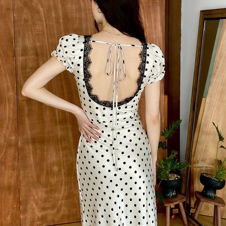 Damen Polka Dot Maxikleid mit eleganten Rüschendetails und nostalgischem Ausschnitt Echo Archiv