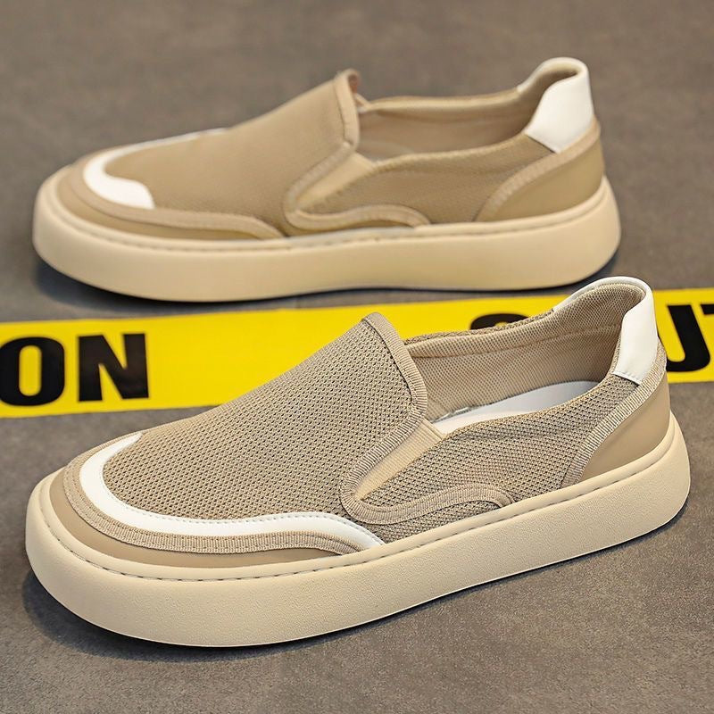 Herren Minimalistischer Strick-Slip-On mit reflektierenden Details und Komfortplateau Echoarhiv