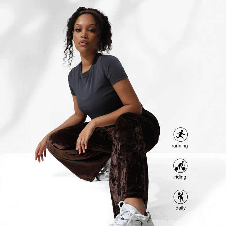 Damen Velours-Hose mit weitem Bein, Tunnelzug und Eingrifftaschen echoarchiv-