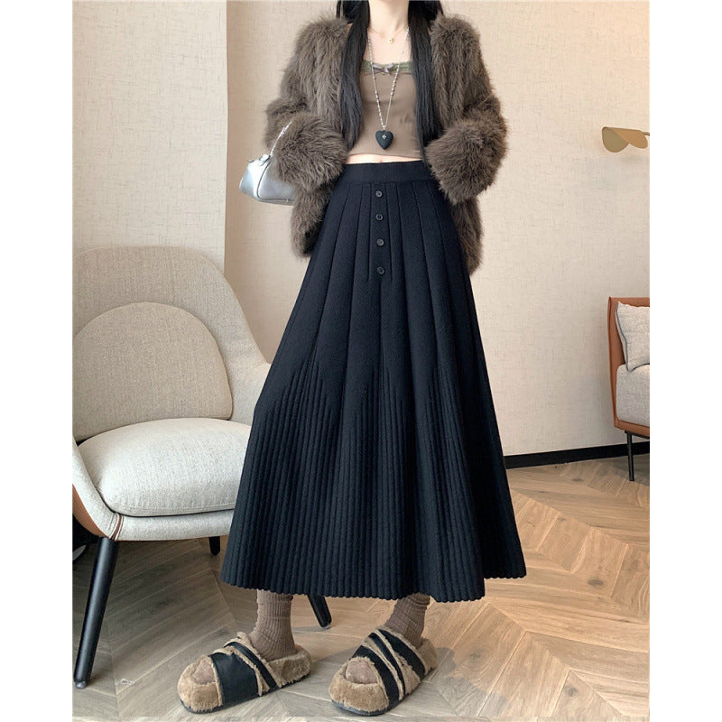 Damen Eleganter Maxirock mit feinem Faltenwurf und Knopfdetails – Valéora