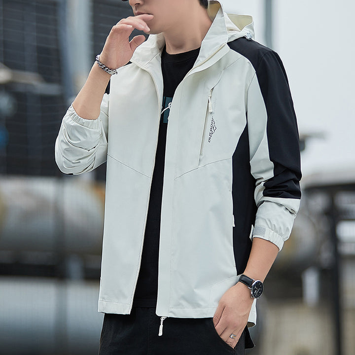 Herren Leichte wind- und wasserabweisende Kapuzenjacke im sportlichen Utility‑Style Echo Archiv