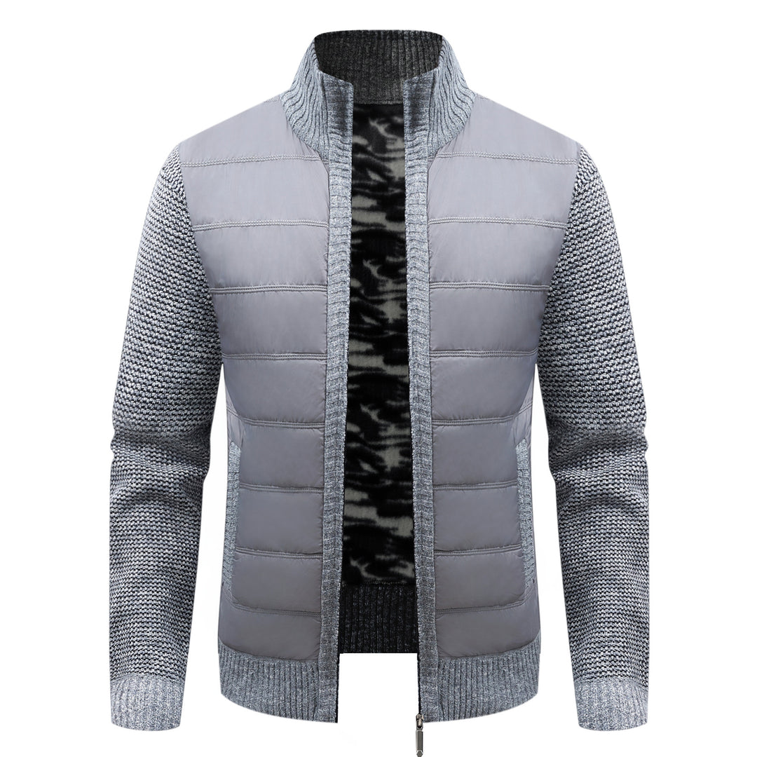 Herren Steppjacke mit hohem Kragen und eleganter Strickästhetik Echoarchiv