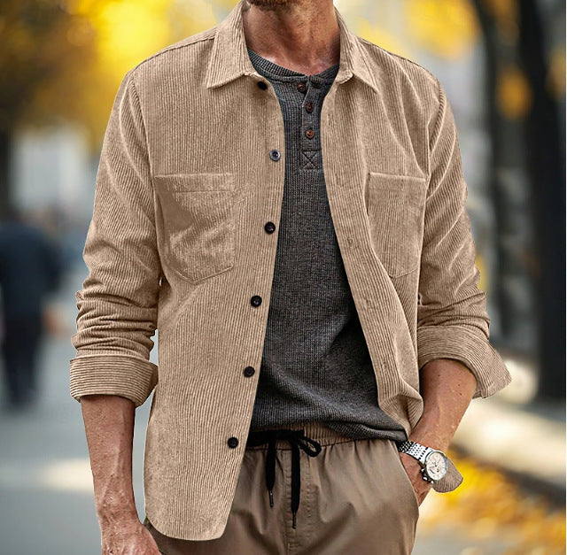 Stylische Herrenhose aus Cord mit praktischen Taschen und funktionalem Design – Echoarchiv