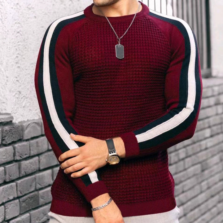 Herren Strickpullover mit modernem Raglanschnitt und kontrastierenden Streifen Echoarchiv