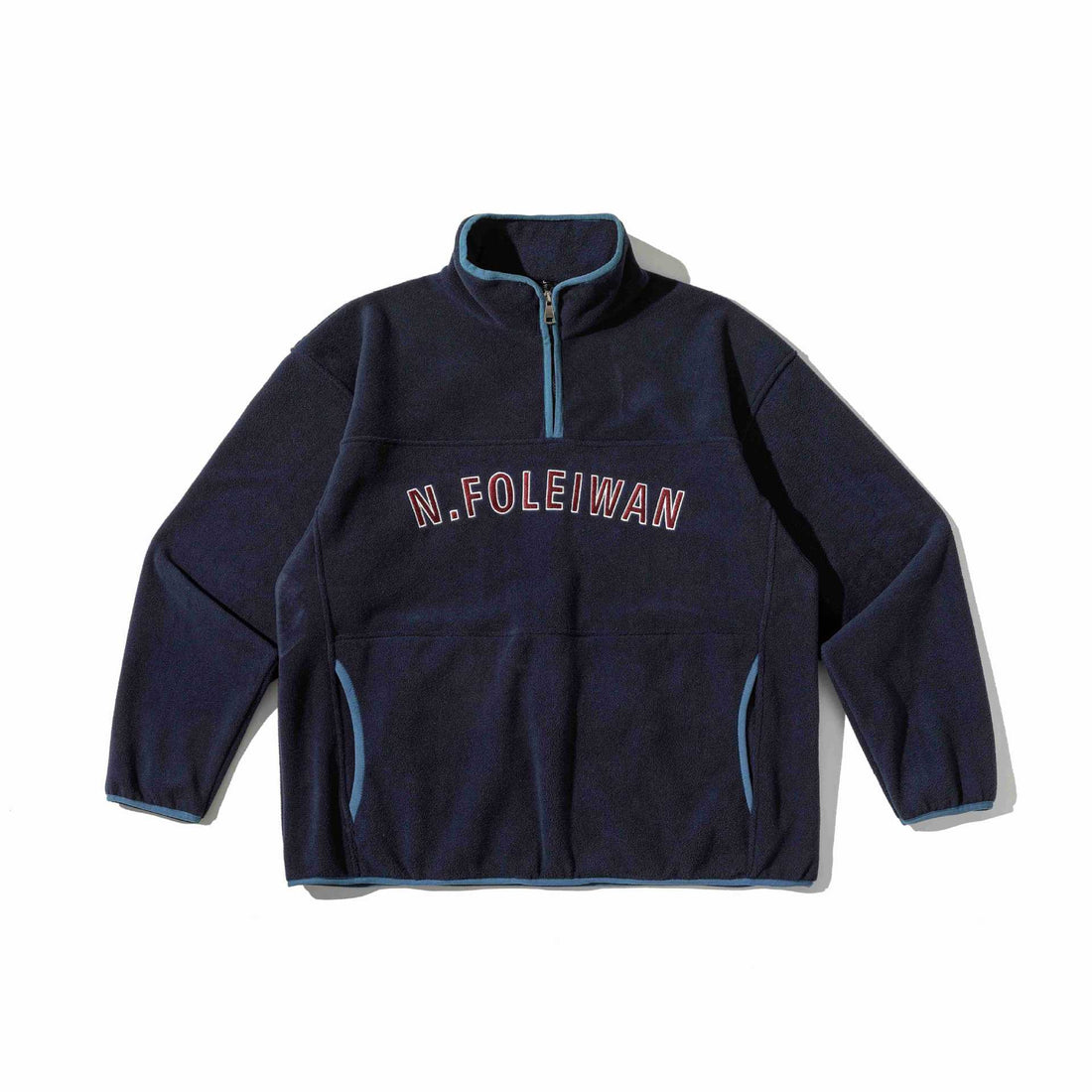 Unisex Fleece-Pullover mit halbhohem Reißverschluss, Kängurutasche und Collegestyle-Stick Echoarchiv