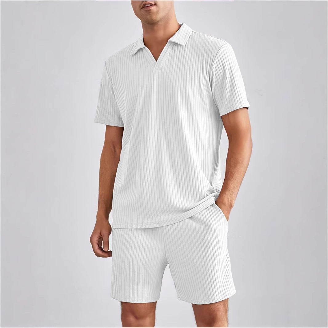 Herren Freizeit-Set mit strukturiertem Oberteil und Shorts Echoarchiv