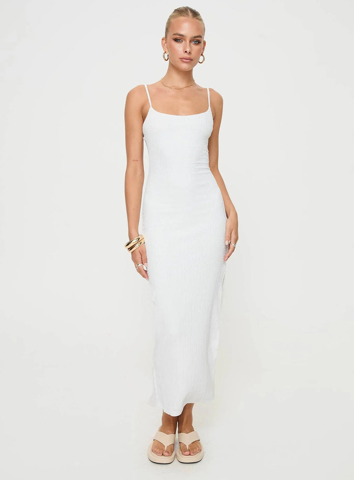 Damen Maxikleid mit schmalen Spaghettiträgern und figurumspielendem Schnitt Echo Archiv