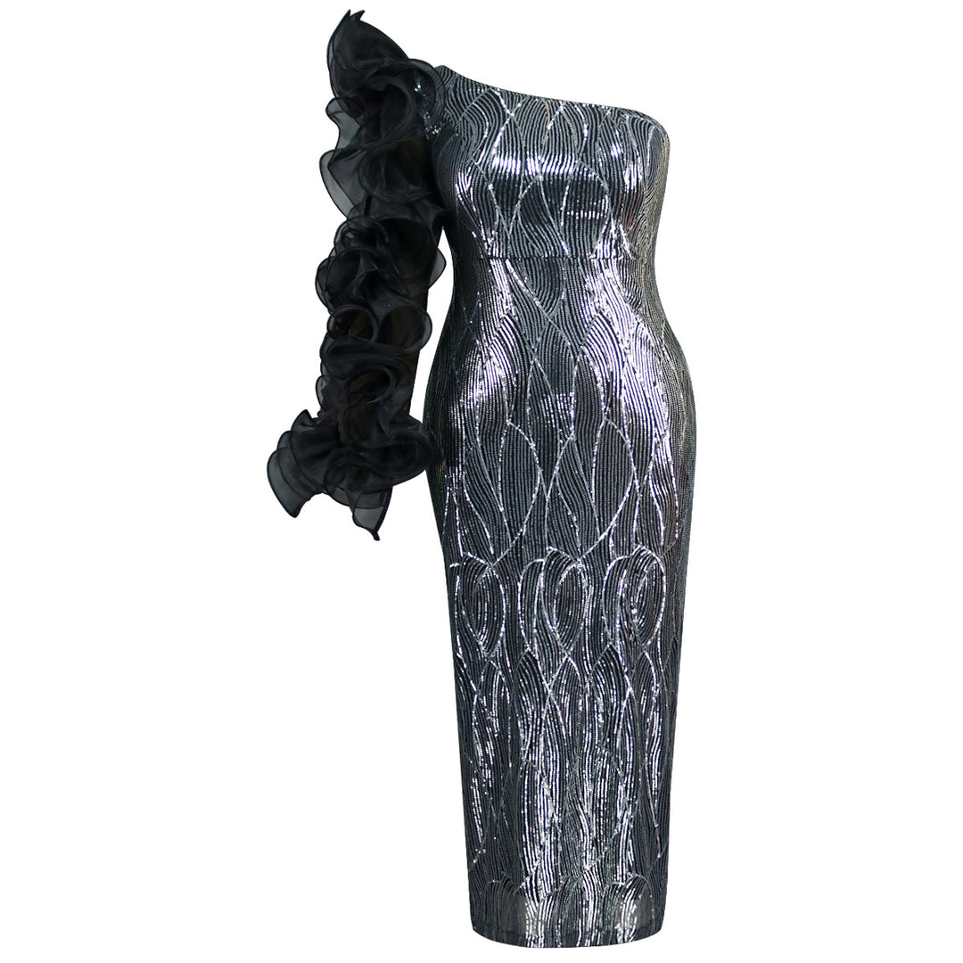 Damen Glitzerndes Abendkleid mit asymmetrischem Schnitt und voluminösen Rüschendetails Echo Archiv