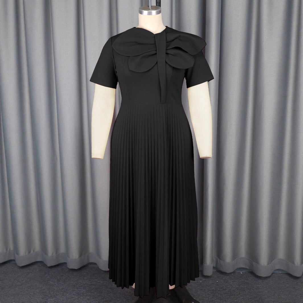 Damen plissiertes Maxikleid mit voluminösem Schleifenkragen Echo Archiv