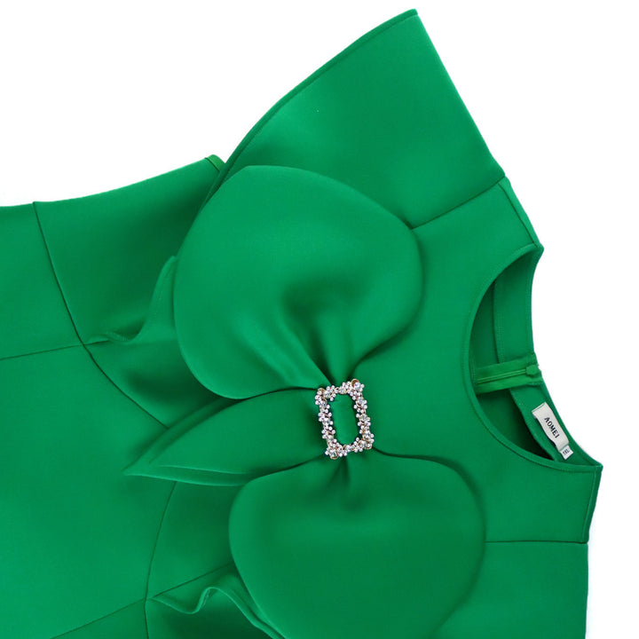 Damen Kleid mit extravagantem Kragen und edlen Details Echo Archiv