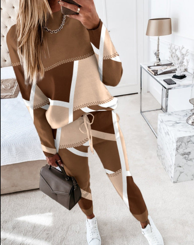 Damen nan gemustertes Freizeit-Set aus Sweatshirt und Jogginghose Echo Archiv