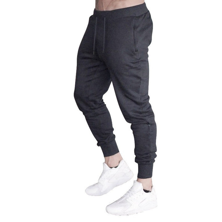 Herren stylische Jogginghose mit modernen Einsätzen und praktischen Taschen Echoarchiv