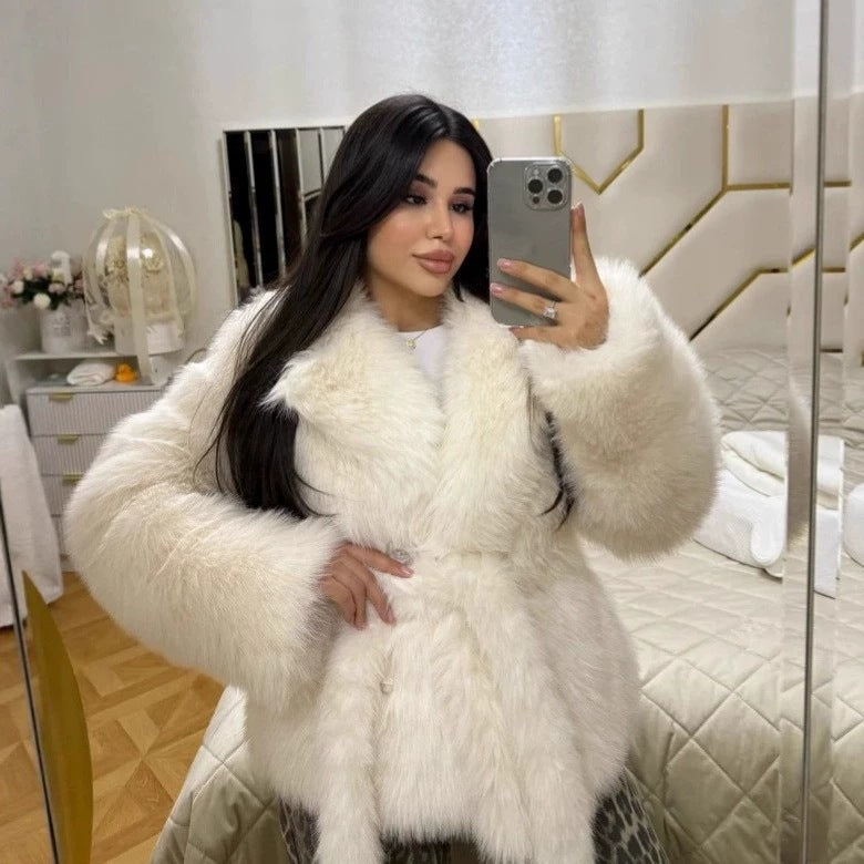 Damen Kurzmantel aus langflorigem Faux-Fur mit taillierendem Bindegürtel Echo Archiv