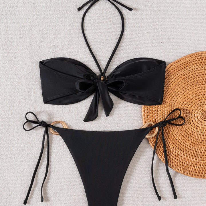 Damen Bandeau-Bikini mit Gold-Accessoires Echo Archiv