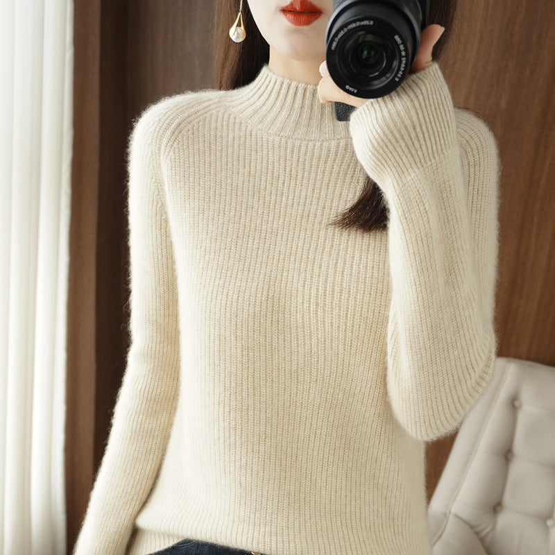 Damen Kurz-Stehkragenpullover aus feinem Feinstrick mit kaschmirähnlicher Weichheit und Raglanärmeln Echoarchiv