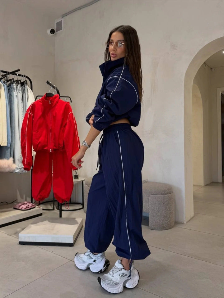Damen Kurzgeschnittenes Windbreaker-Set mit weiter Trackhose und Kontrastpaspel Echoarchiv
