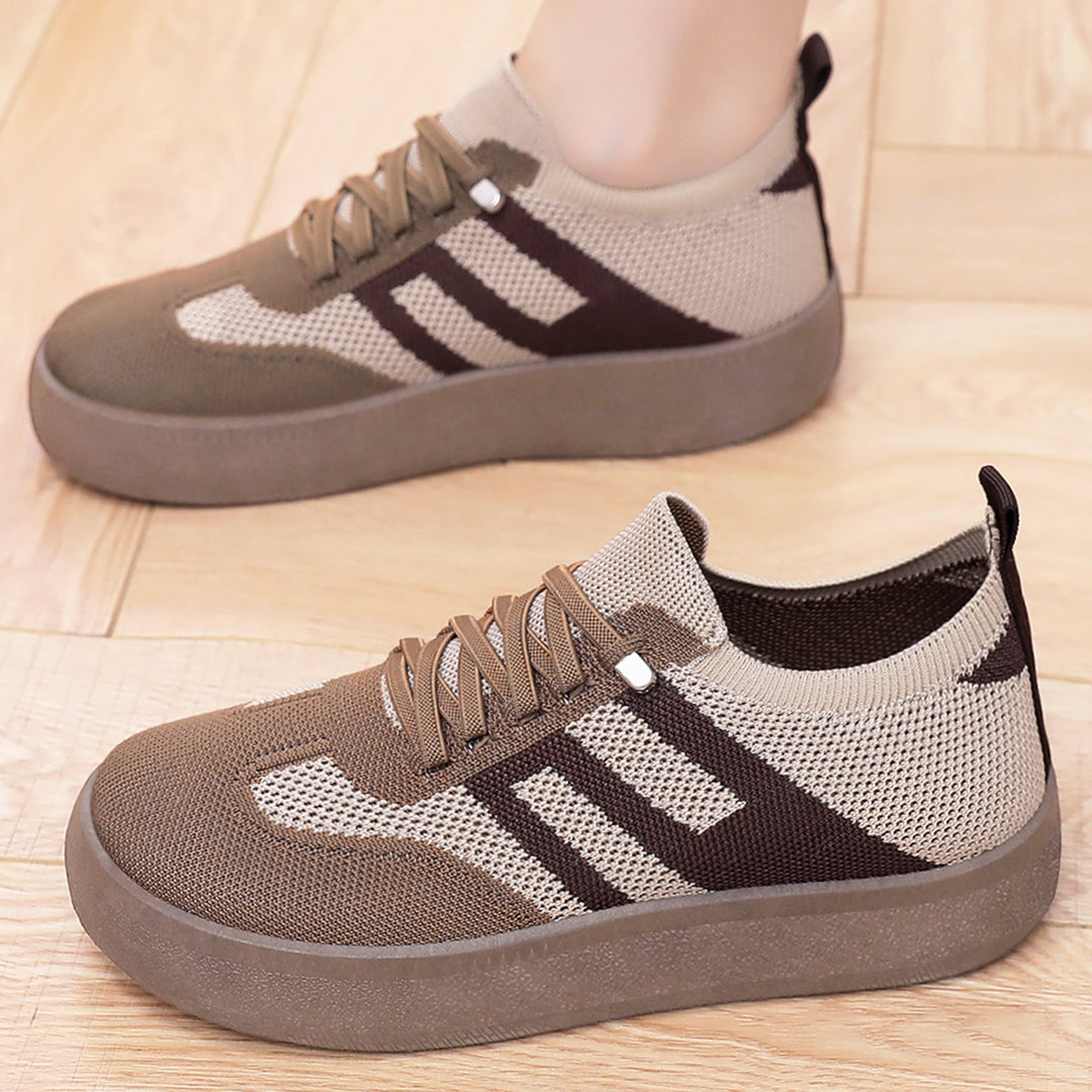 Damen nan gestrickter Slip-On Plateau-Sneaker mit elastischem Sockenschaft, dekorativer Zierstreifen und dämpfender EVA-Leichtsohle Echo Archiv