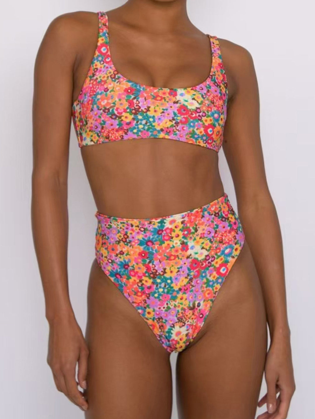 Damen Hochtailliertes Bikini-Set mit floralem Design Echo Archiv